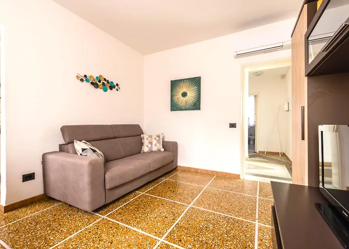 Hostly-Casa Serena-Near The Town Center