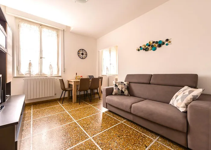 Hostly-Casa Serena-Near The Town Center