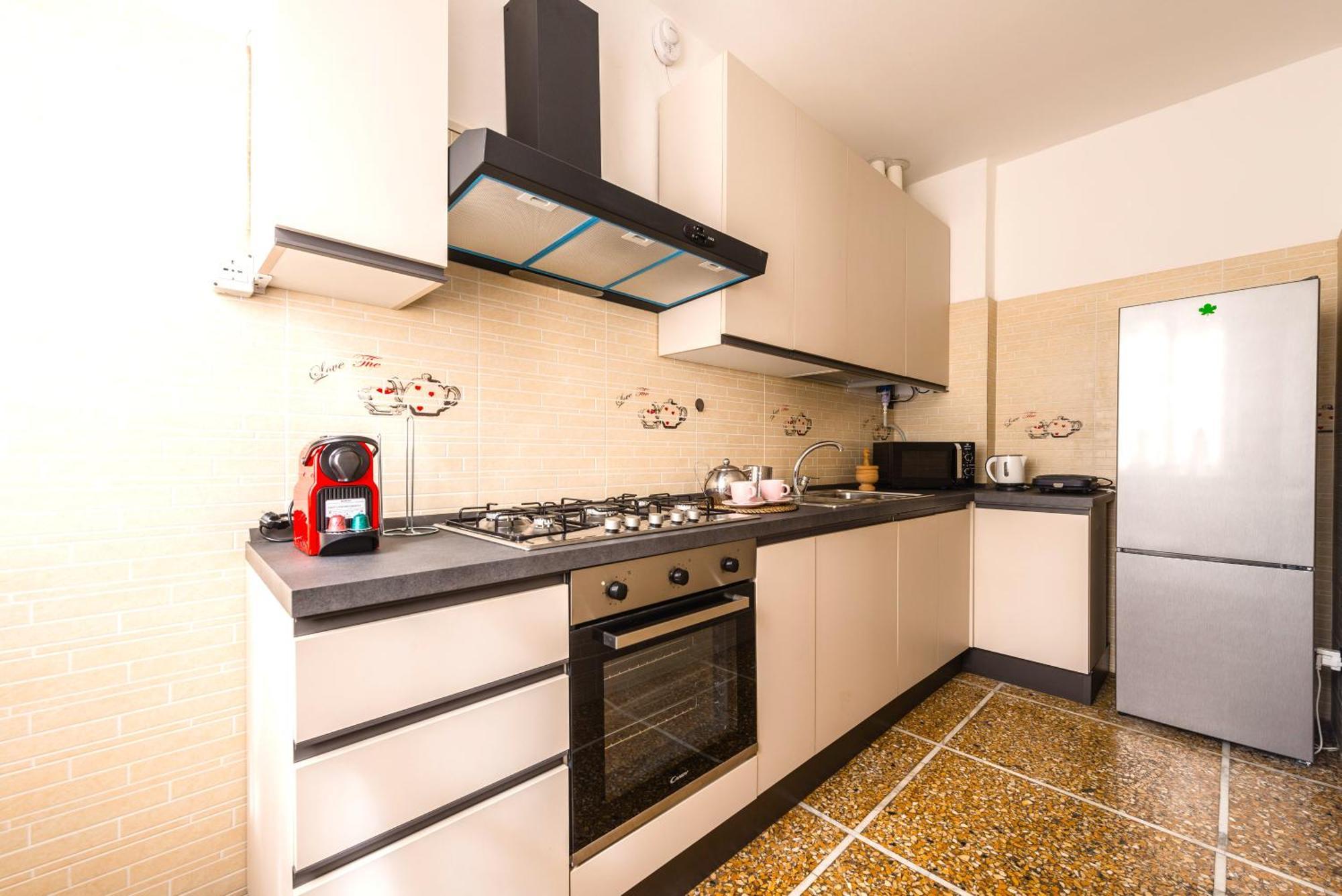 Apartamento Hostly-casa Serena-near The Town Center
